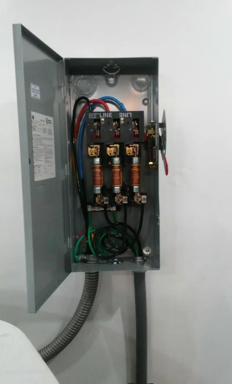 Three-phase disconnect switch installed for Electrical Wiring & Rewiring in Gering